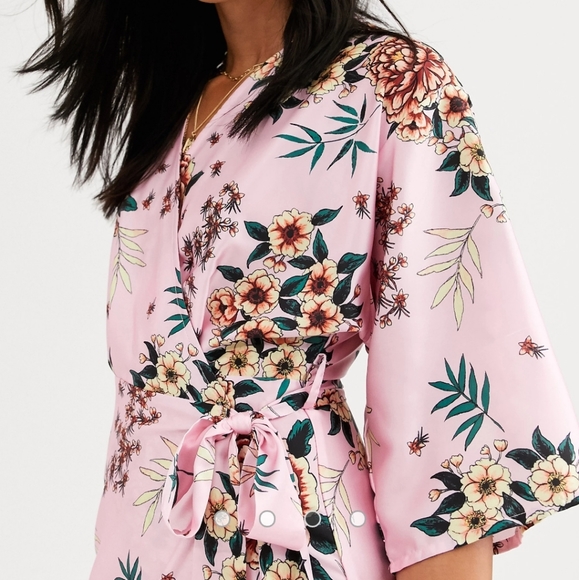 🍒NWT🍒 THE ORIENT KIMONO WRAP DRESS - Picture 2 of 13